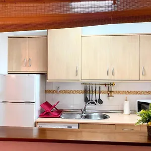 precioso-apartamento-malaga-centro.hotelsinnerja.org/